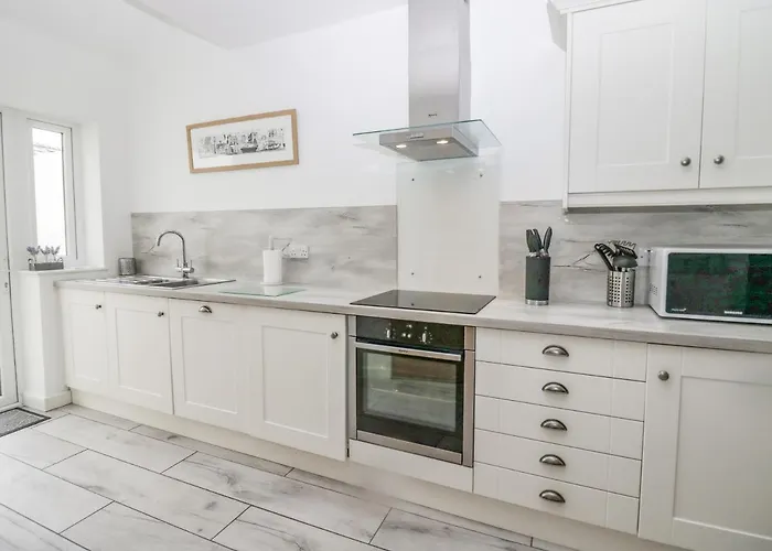 Driftwood Roa Island Piel Island